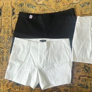Banana Republic Black and White Women's Shorts